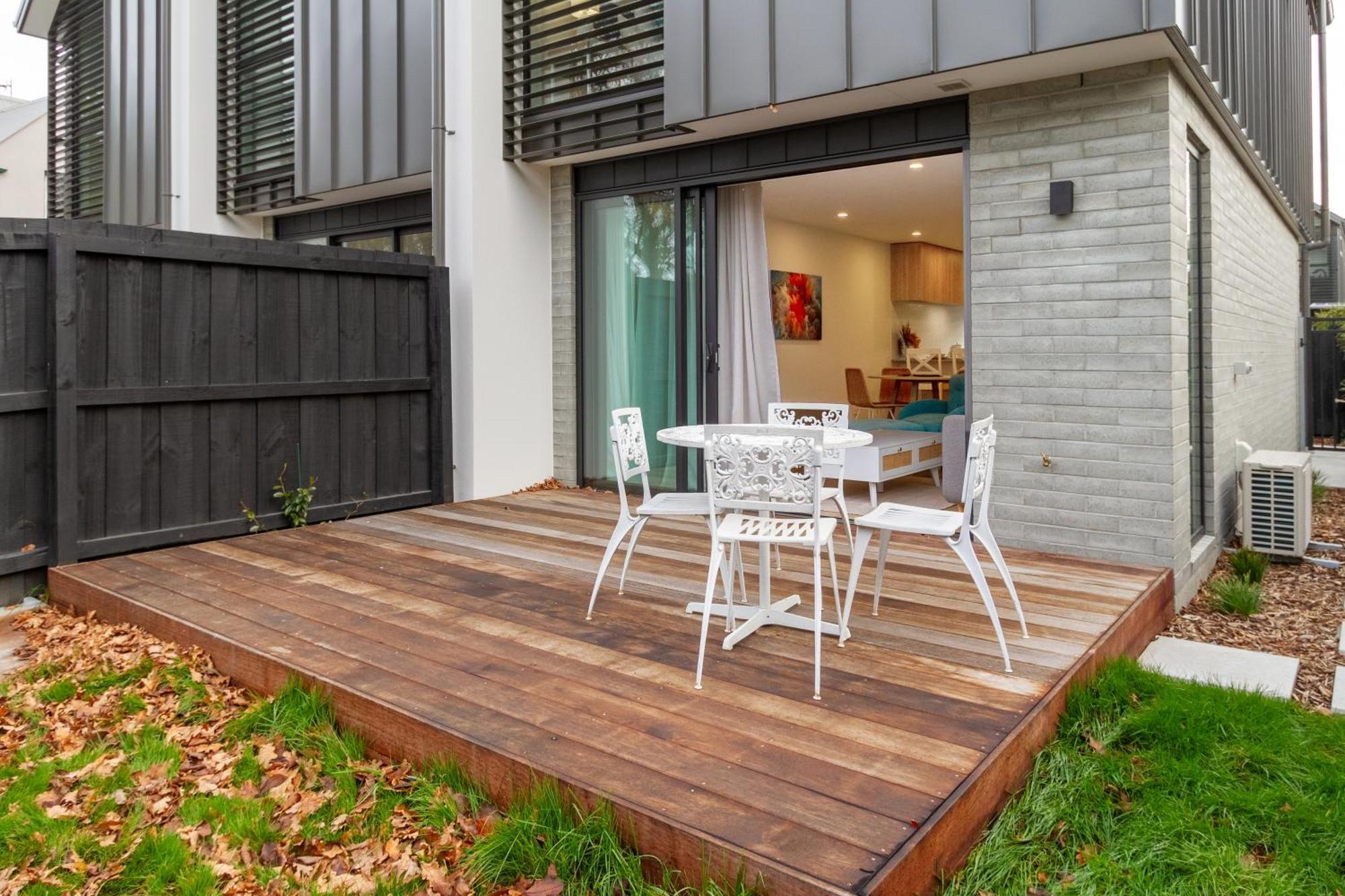 Modern 2 Bed 2 Bath Opposite Hagley Park Apartment Крайстчърч Екстериор снимка