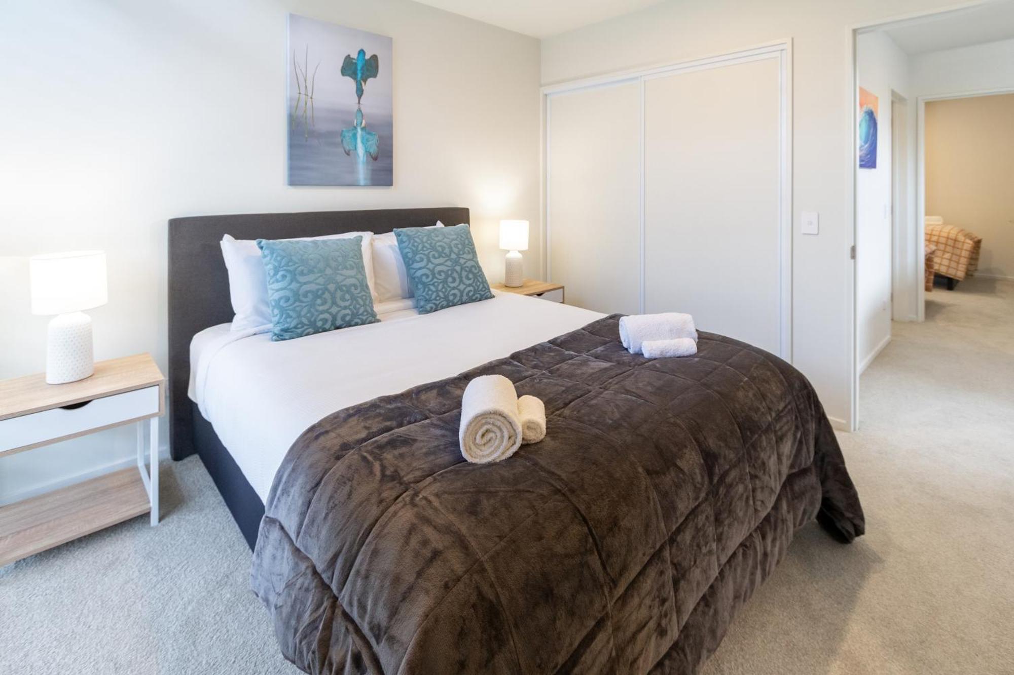Modern 2 Bed 2 Bath Opposite Hagley Park Apartment Крайстчърч Екстериор снимка