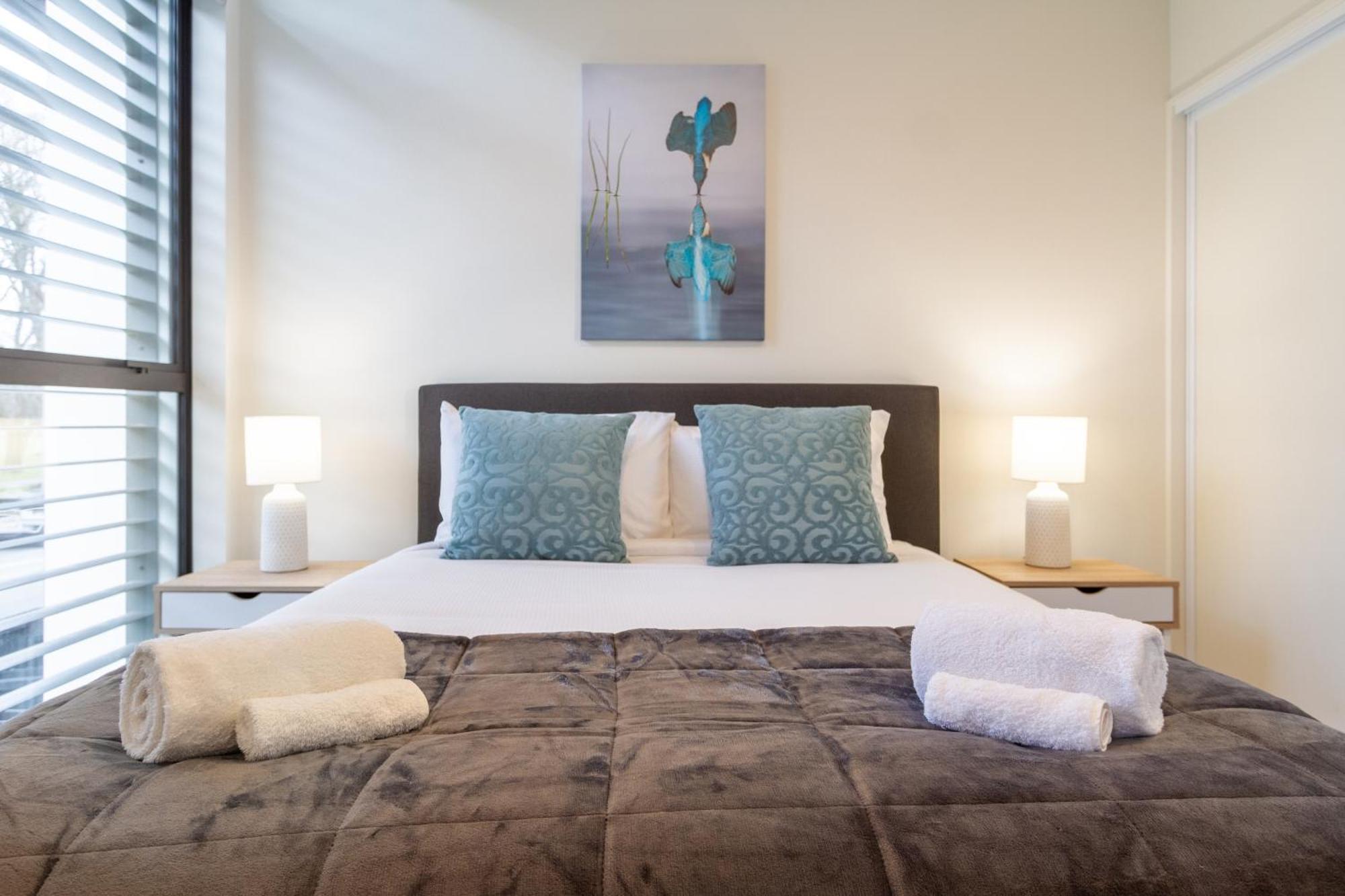 Modern 2 Bed 2 Bath Opposite Hagley Park Apartment Крайстчърч Екстериор снимка