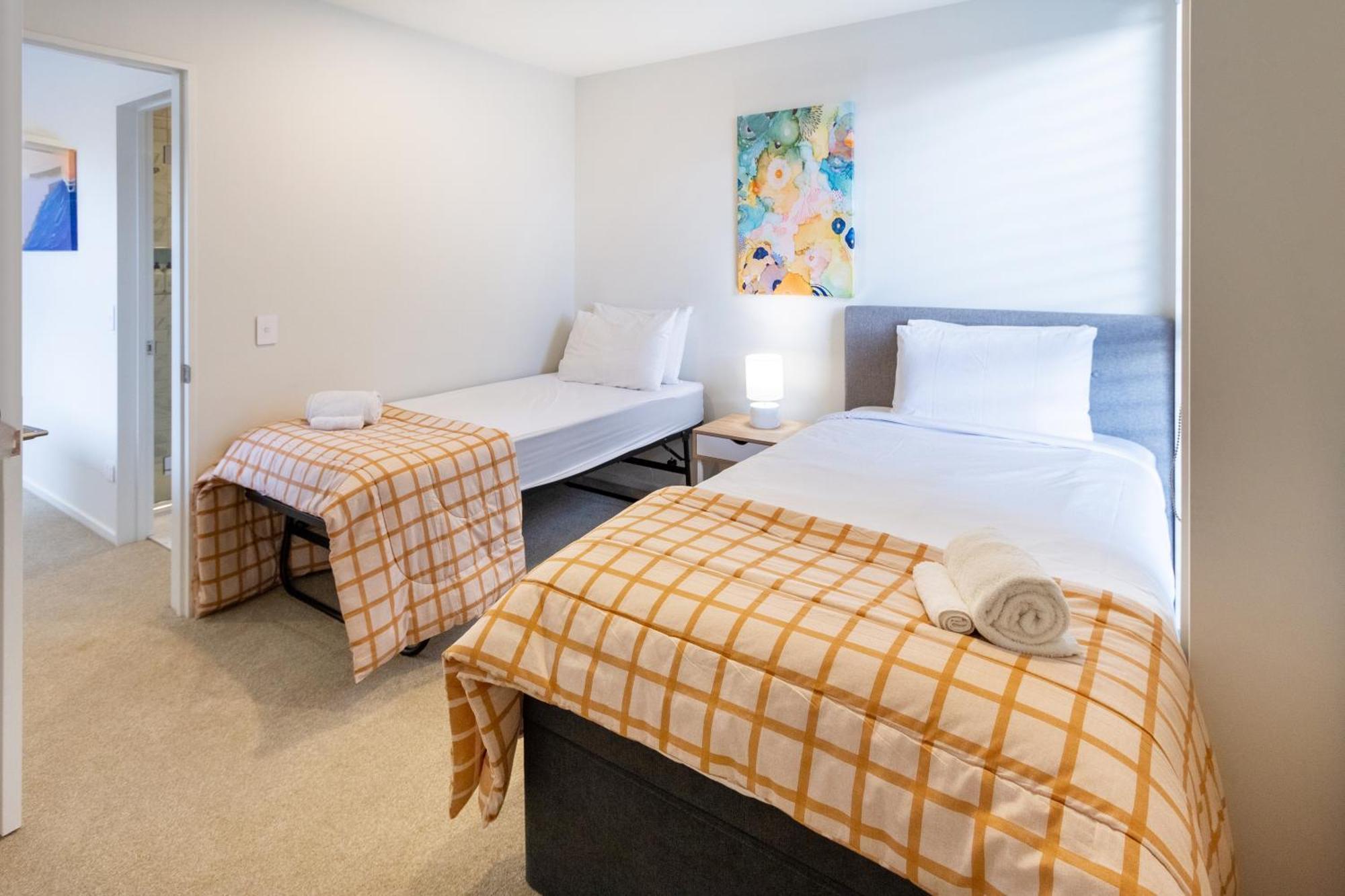 Modern 2 Bed 2 Bath Opposite Hagley Park Apartment Крайстчърч Екстериор снимка